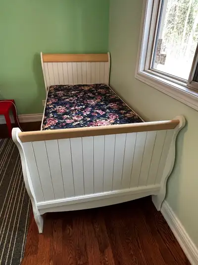 Twin Sleigh Bed, View more