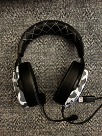 Corsair HS60 haptic headset