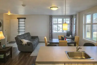 Appartement 4 ½ à louer – Disponible dès le 1er juillet à Lévis (rue Foisy)** Un garage inclus ! Trè...