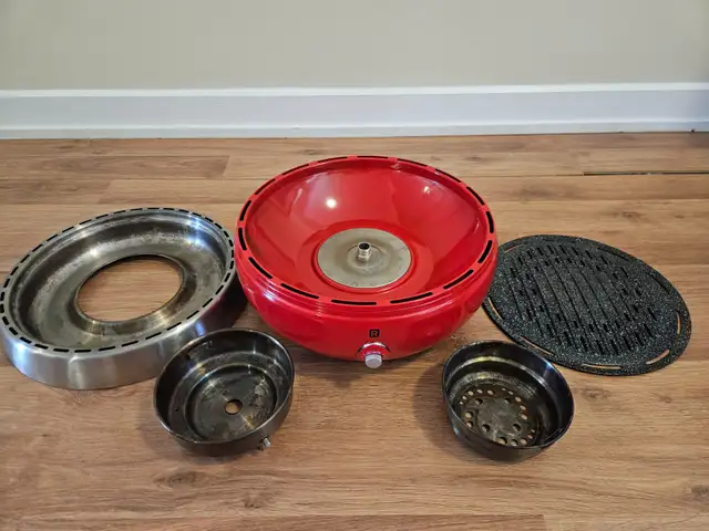 Ricardo Portable BBQ - Red in BBQs & Outdoor Cooking in City of Toronto - Image 8