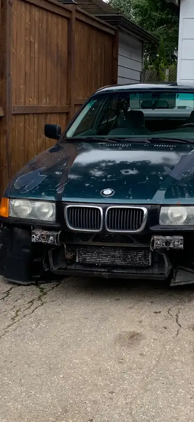 Selling some parts for an e36 bmw. Many parts from numerous cars, some notable parts left include th...