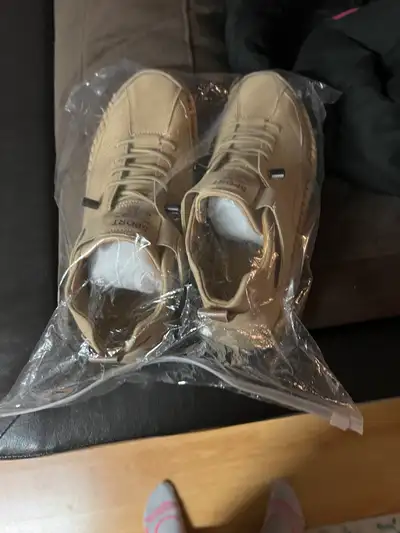 Women’s shoes, View more