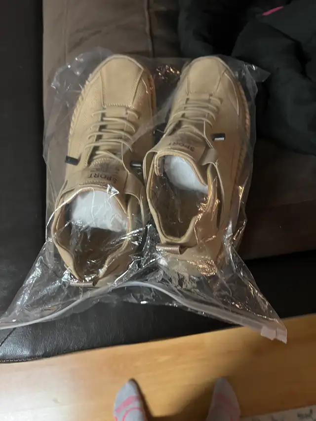 Women’s shoes in Women's - Shoes in Barrie - Image 2