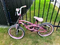 Hello Kitty Bike,  18" + training wheel / Bicyclette vélo 18"