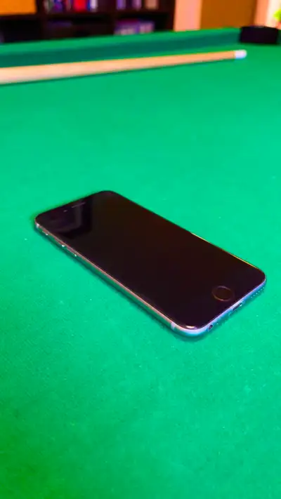iPhone 6 (32gb), View more
