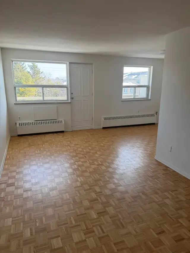 1 bedroom 1 bathroom apartment for rent in Stouffville,  ON