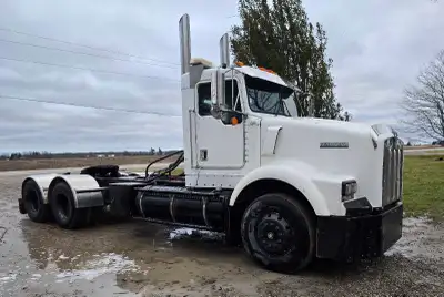 1996 T800 Kenworth N14 Cummins 13spd runs great. Good tires. Solid truck. 12/40 axles. Single diff l...