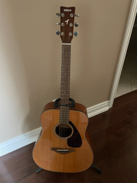 Yamaha Guitar Acoustic