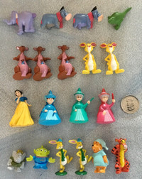 Lot de 19 mini figurines Disney