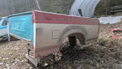 Ford short box will fit years from 1980 to 1996 in relatively good condition for the year needs one...