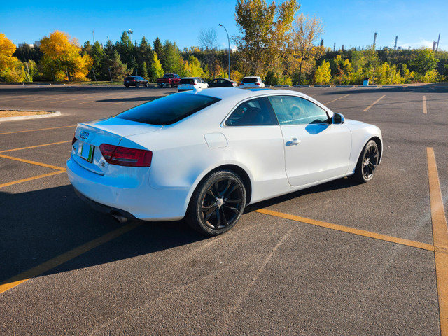 2010 Audi A5 Premium Plus 3.2L Quattro in Cars & Trucks in Edmonton - Image 2