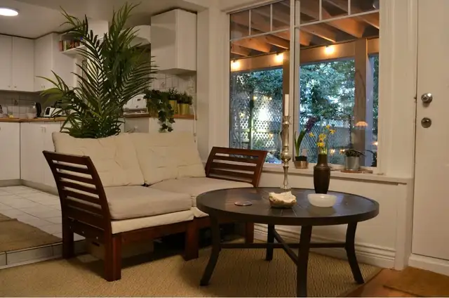 2b 1 bath Garden level suite in Canyon Heights in North Van in Long Term Rentals in North Shore - Image 5