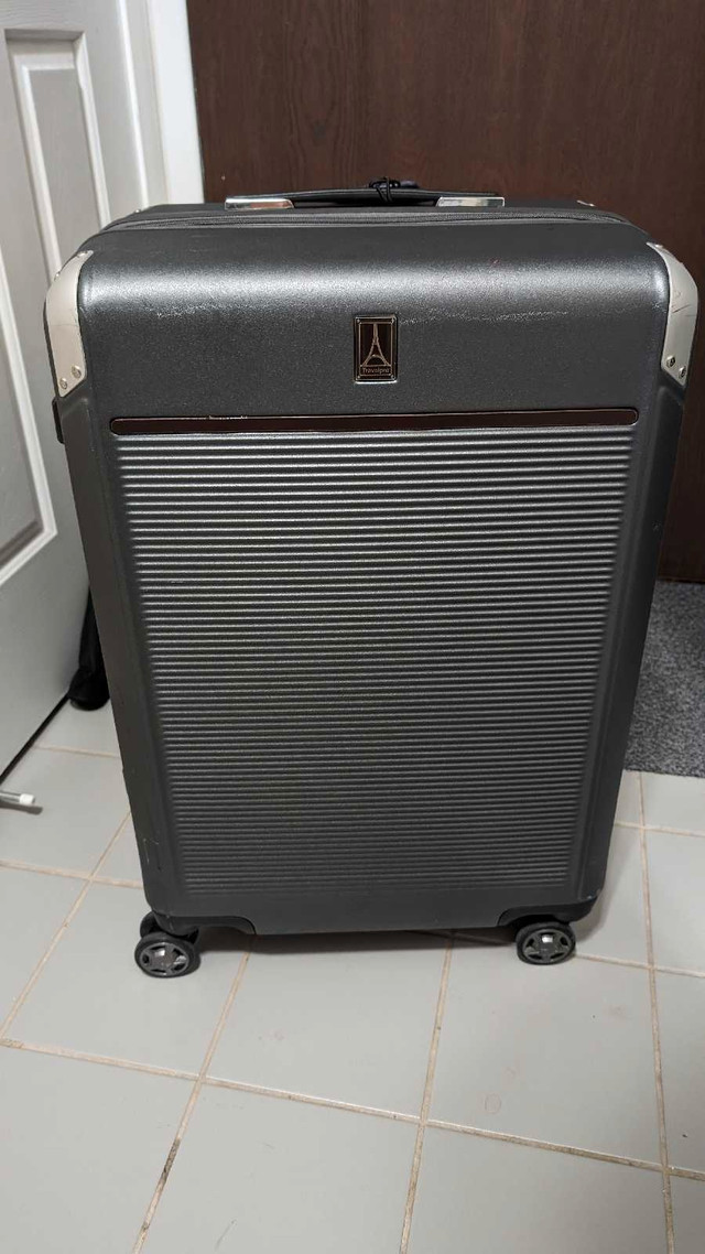 Travelpro Platinum Elite 25" MEDIUM Luggage in Other in City of Toronto