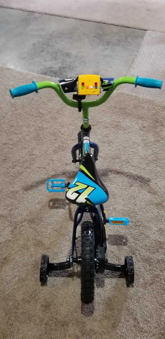 brand new kids bike for sale asking 100$$. in Kids in London - Image 4