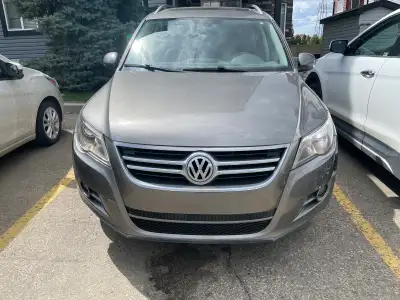 Clean and well-maintained 2011 VW Tiguan in excellent condition. This compact SUV offers the perfect...