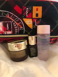 Brand New Estée Lauder Pack - $101 Value! Includes Makeup Bag