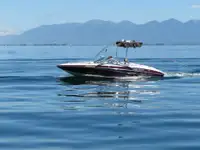 2004 Bluewater Malibu Boat