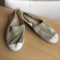 Women's Shoes - NEW - Schutz - Khaki Espadrilles Flats (Size 9)