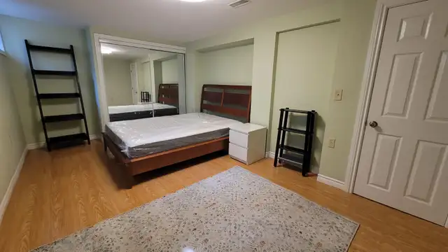 Spacious Room for Rent - Yonge and Finch in Room Rentals & Roommates in City of Toronto - Image 2
