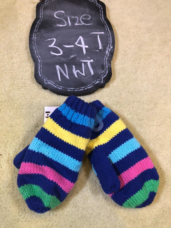 Brand NEW Girls BLUE Muticolored Striped Mittens - NWT - 3/4 in Clothing - 4T in Calgary - Image 3
