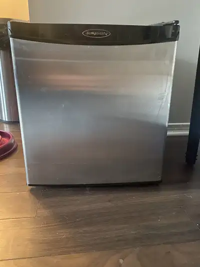 Danby SCR054BLS refrigerator, View more