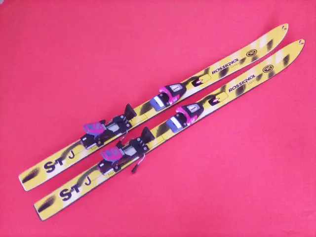 Ski alpin enfant 110 cm ROSSIGNOL Kids downhill skis in Ski in Laval / North Shore - Image 2