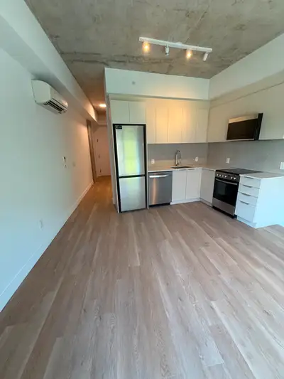 Studio Apartment 2 MONTH FREE PROMO