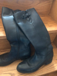 Ladies Black boots