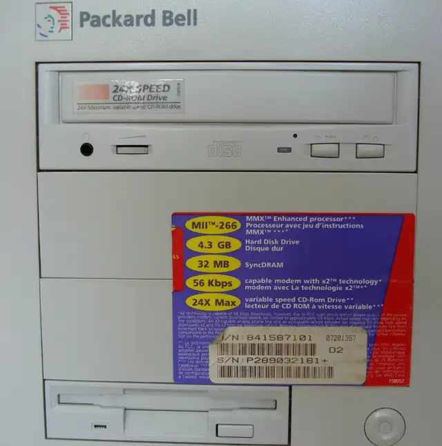 Retro gaming vintage PC - Packard Bell 730C tower computer in Desktop Computers in Edmonton - Image 3