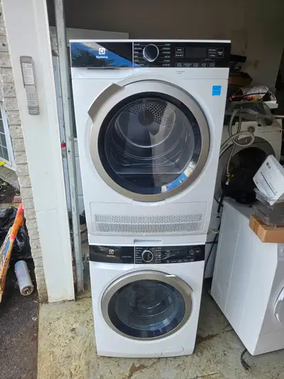 2024 Electrolux 24" White Stackable Washer Ventless Dryer Set, View more