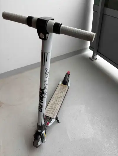 Electric scooter 20 km top 12 km one charge