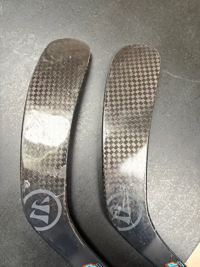 Left Hand Warrior Covert Super Dolomite Grip Senior Hockey Stick in Hockey in Kitchener / Waterloo - Image 8