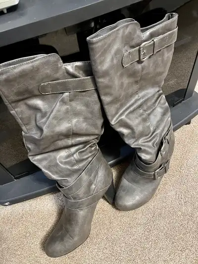 Ladies Winter Boots, View more