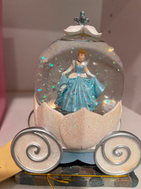 Disney Princess snow globe