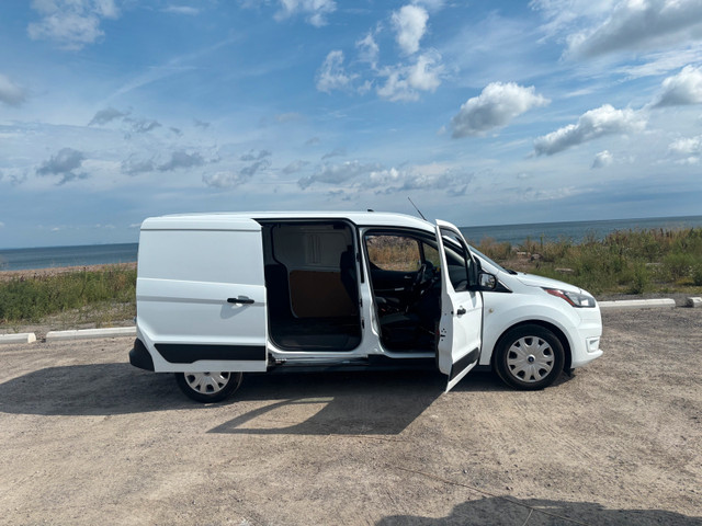 2022 Ford Transit Connect  in Cars & Trucks in Hamilton - Image 2