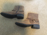 Ladies New Clarks Suede Boot Size 11M