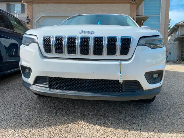 2019 JEEP CHEROKEE LAT. Active one owner 4Cyl excellent condition63013089084417122