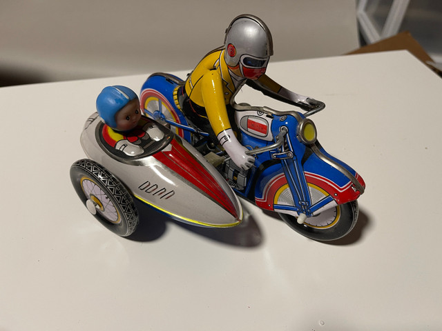 Vintage TIn Wind Up Toy Motorcycle with Side Car in Arts & Collectibles in Brantford