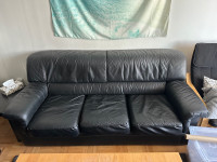 Black leather sofa in great condition