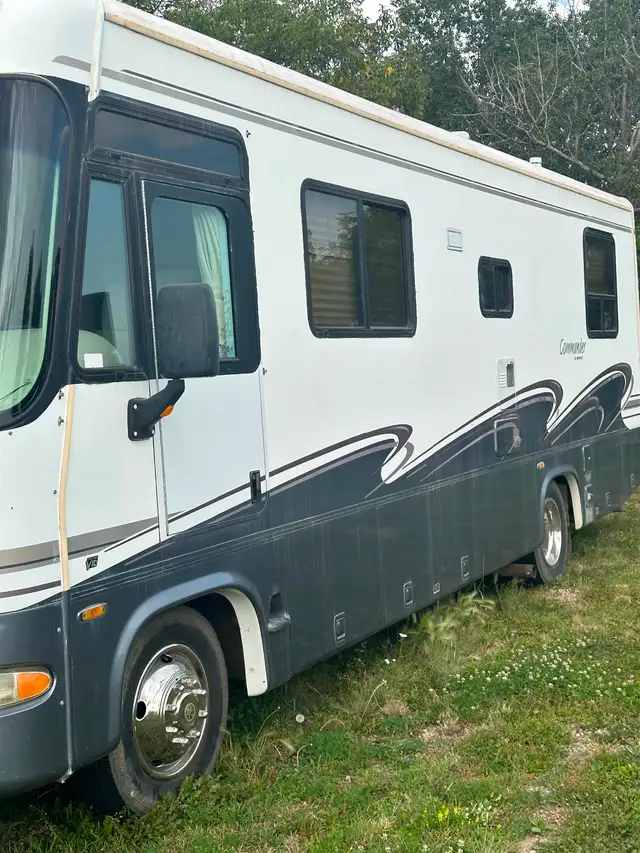TRIPLE E CLASS A MOTORHOME in RVs & Motorhomes in Edmonton - Image 2