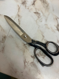 Scissors sharpening