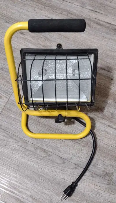 PORTABLE WORK LAMP UL 500-WATT DURABLE and PORTABLE, View more