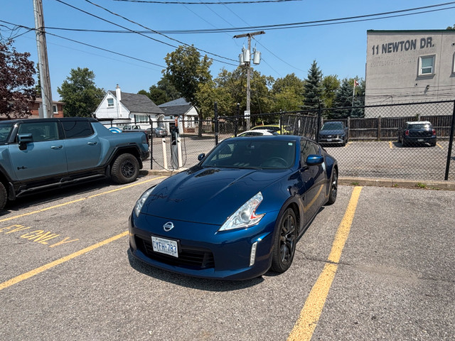 Manual Nissan 370Z in Cars & Trucks in City of Toronto