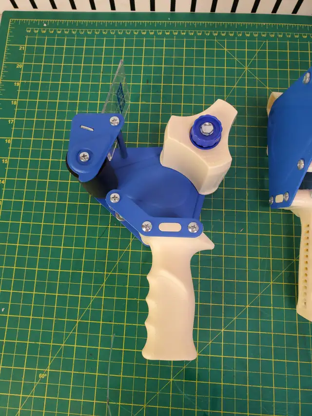 3" Tape Dispensers x 4 Units in Other in Calgary - Image 4