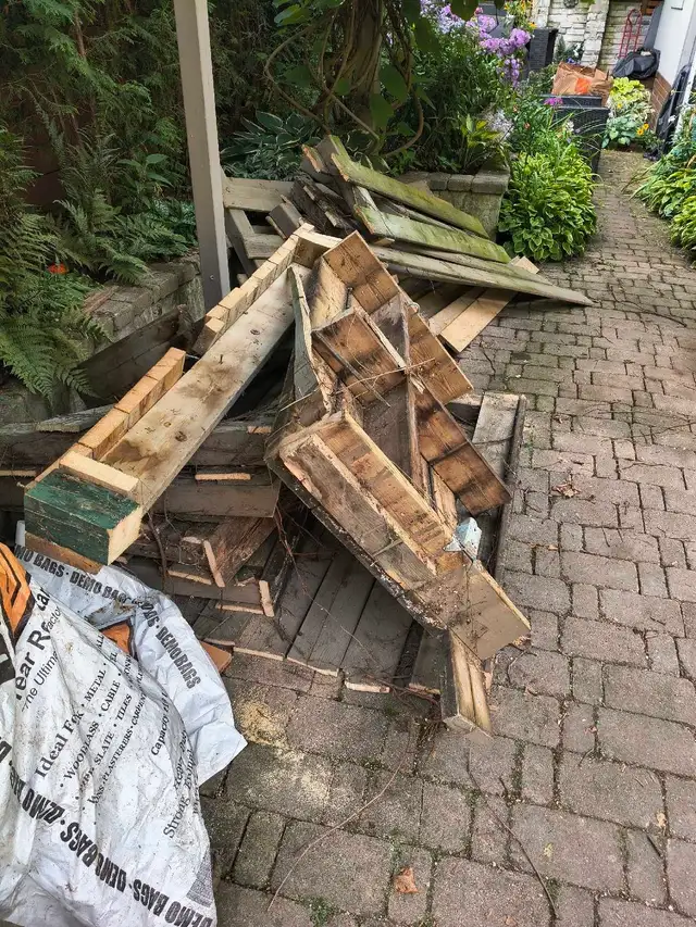 junk removal yard clean up clean up services GTA 