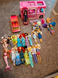 Barbie Collection (dollhouse, camper, sports car and more)