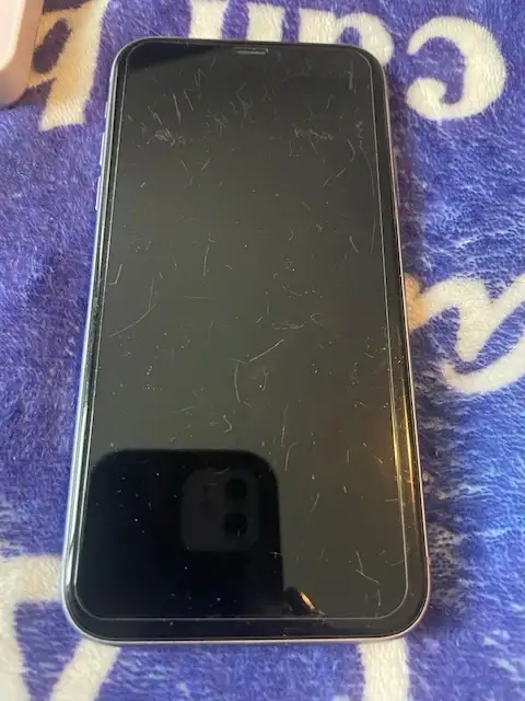 iPhone 11 in General Electronics in Edmonton - Image 2