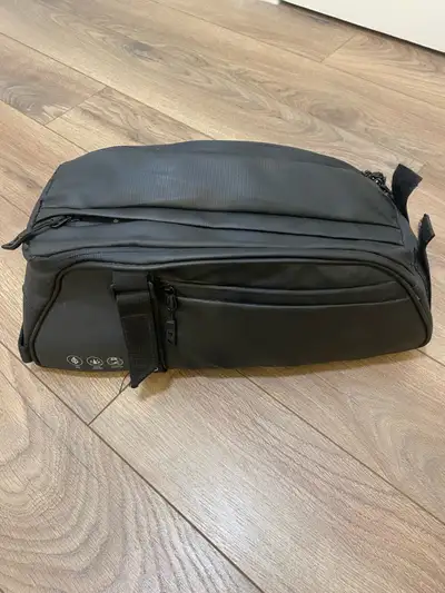 Sacoche imperméable pour vélo - Waterproof bicycle bag, View more