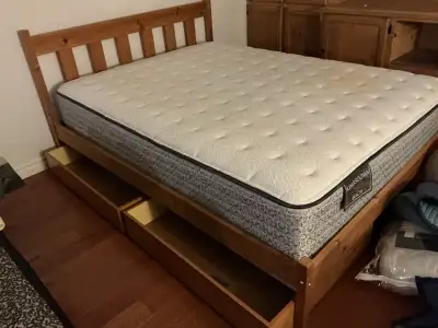 Lit Queen à donner, View more