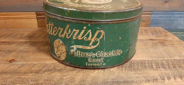 Vintage 1930’s Patterkrisp Canne en Métal Patterson Chocolate dans Art et objets de collection  à Drummondville - Image 4